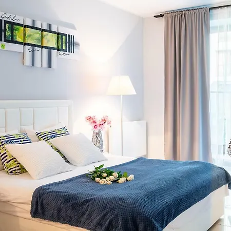 Apartman Art Market Square