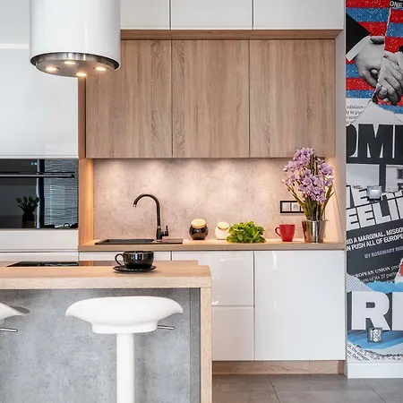 Apartman Art Market Square