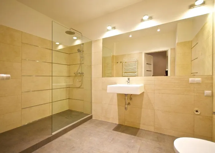 Art Market Square Apartment *