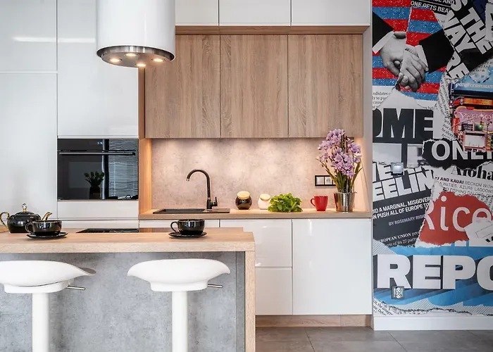 Apartment Art Market Square